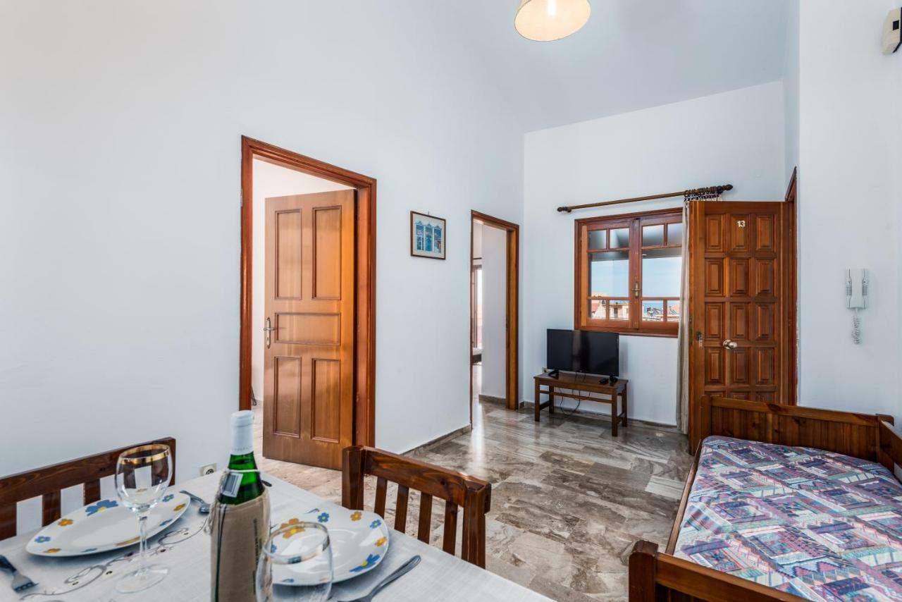 Areti Apartments ポロス エクステリア 写真